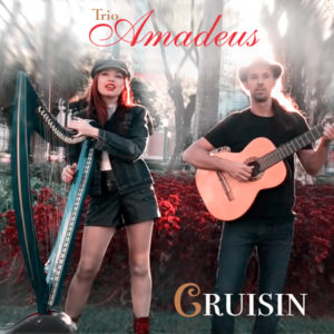 Capa do Single Cruisin por Trio Amadeus
